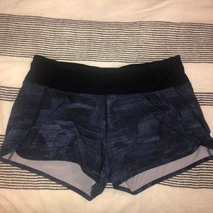 Lululemon Speed Up Short 2.5" Size 8